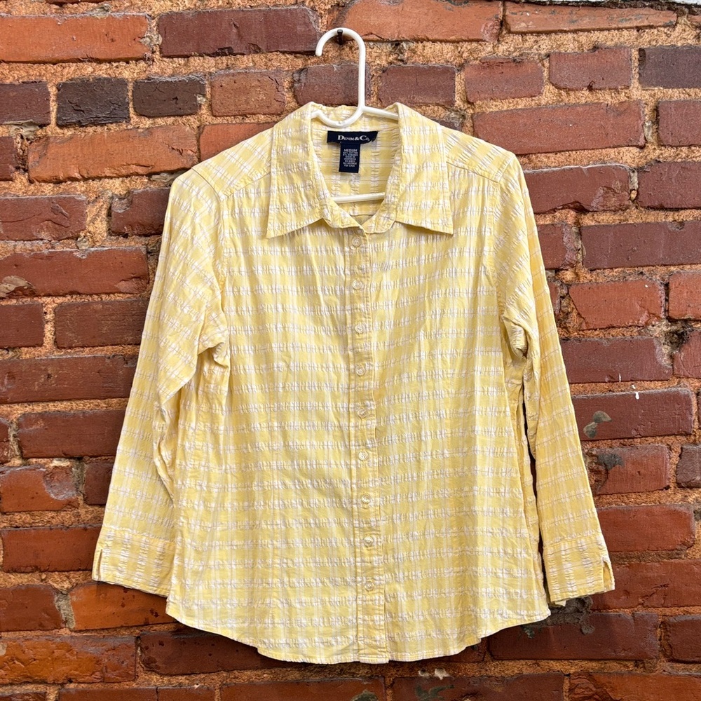 Vintage 90’s Butter Yellow Cotton Blend Textured Button Down Blouse‎ Size Medium